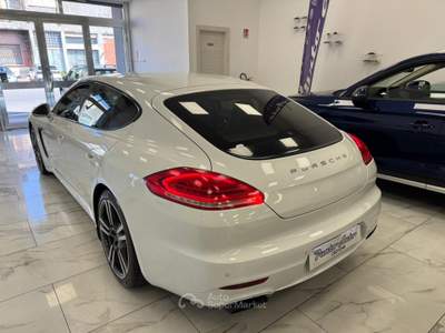 Porsche Panamera Esterni e interni in perfette condizioni usata Crotone