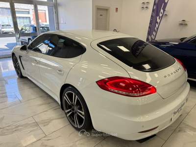 Porsche Panamera Esterni e interni in perfette condizioni usata Crotone