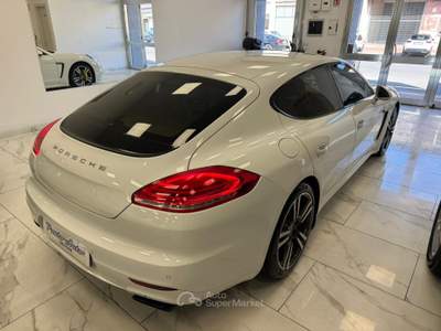Porsche Panamera Esterni e interni in perfette condizioni usata Crotone