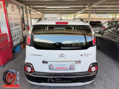 Citroen C3 Picasso 1.6 HDi 90cv Exclusive Style 2009 Bianco usata Pozzuoli