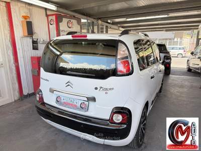 Citroen C3 Picasso 1.6 HDi 90cv Exclusive Style 2009 Bianco usata Pozzuoli