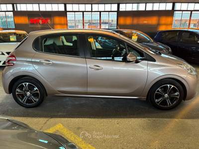 Peugeot 208 1.2 PureTech 82CV Allure NEOPATENTATO usata Sommacampagna