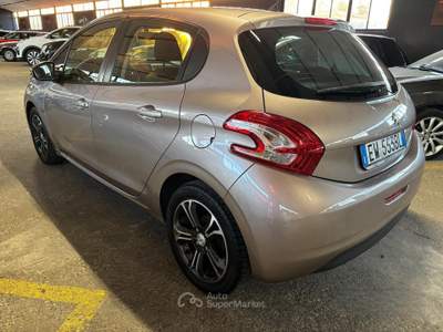Peugeot 208 1.2 PureTech 82CV Allure NEOPATENTATO usata Sommacampagna