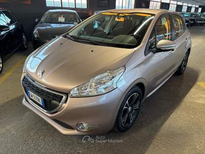 Peugeot 208 1.2 PureTech 82CV Allure NEOPATENTATO usata Sommacampagna
