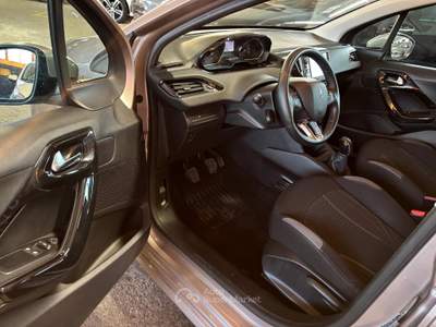Peugeot 208 1.2 PureTech 82CV Allure NEOPATENTATO usata Sommacampagna
