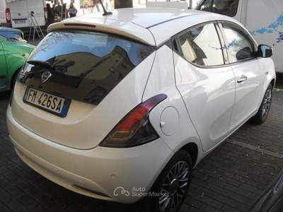 Lancia Ypsilon 5 porte GPL Ecochic Gold usata Sorbolo Mezzani