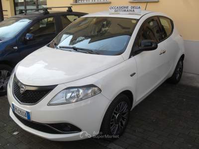 Lancia Ypsilon 5 porte GPL Ecochic Gold usata Sorbolo Mezzani
