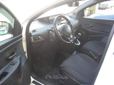 Lancia Ypsilon 5 porte GPL Ecochic Gold usata Sorbolo Mezzani