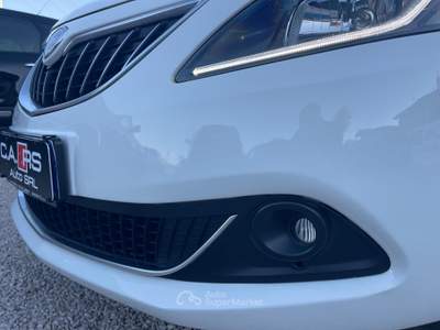 Lancia Ypsilon Gold Hybrid 1.0 FireFly 70cv usata Anzio
