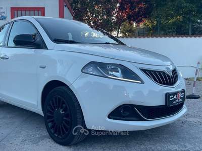 Lancia Ypsilon Gold Hybrid 1.0 FireFly 70cv usata Anzio