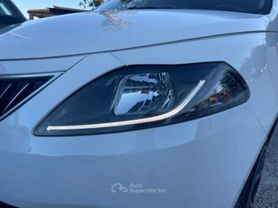 Lancia Ypsilon Gold Hybrid 1.0 FireFly 70cv usata Anzio