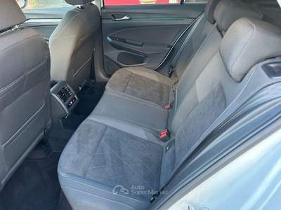 Volkswagen Golf eHYBRID 204 CV DSG Style usata San Ginesio