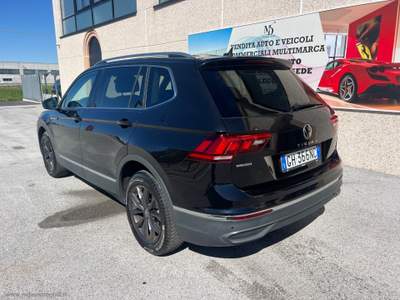 Volkswagen Tiguan Allspace Tiguan Allsp. 2.0 TDI DSG Elegance 7 POSTI VIRTUAL IVA ESPOSTA Nero usata Cherasco