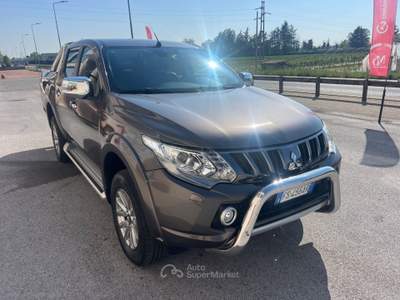 Mitsubishi L200 L200 2.4 DI-D/181CV DC Int. Hp Mivec SDA DOPPIA CABINA Grigio usata Cherasco