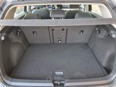 Volkswagen Golf EVO Life Grigio usata Altamura