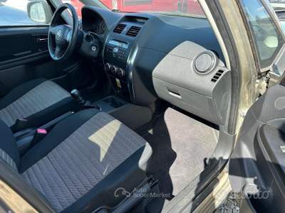 Fiat Sedici 4x4 Emotion. KM 125.000 usata Pieve di Cento