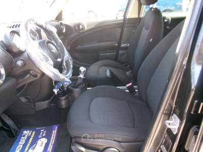 MINI Cooper MINI COUNTRYNAM R60 1.6 112CV E6 PARK LANE PLUS 106000KM Nero usata Giugliano in Campania