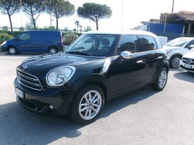 MINI Cooper MINI COUNTRYNAM R60 1.6 112CV E6 PARK LANE PLUS 106000KM Nero usata Giugliano in Campania