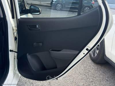 Hyundai i10 i10 1.0 MPI Prime Bianco usata Bernalda