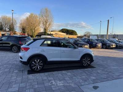 Volkswagen T-Roc 1.0 TSI Style BlueMotion Technology Bianco usata Russi