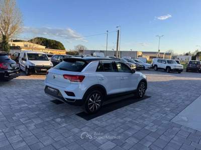Volkswagen T-Roc 1.0 TSI Style BlueMotion Technology Bianco usata Russi