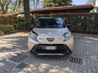 Toyota Aygo X 1.0 Lounge 72cv s-cvt Grigio usata Cairate