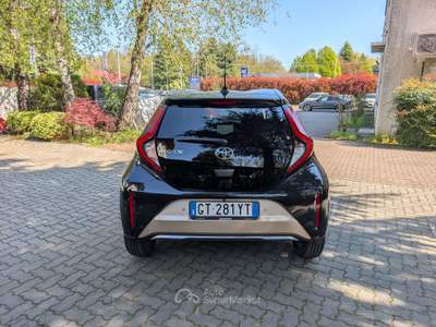 Toyota Aygo X 1.0 Lounge 72cv s-cvt Grigio usata Cairate