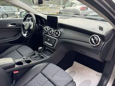 Mercedes-Benz GLA GLA d Business Grigio usata Terni