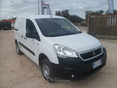 Peugeot Partner furgone 4x4 3 posti Bianco usata San Michele Salentino