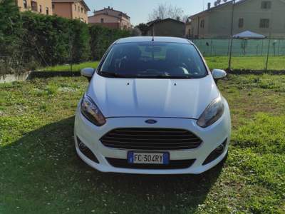 Ford Fiesta 5 porte Bz.- GPL Black & White Edition Bianco usata Reggio nell'Emilia Ford Fiesta 5 porte Bz.- GPL Black & White Edition Bianco usata Reggio nell'Emilia