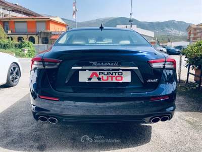 Maserati Ghibli hybrid 330 CV MHEV Granlusso PELLE CAM 360 Nero usata Isernia