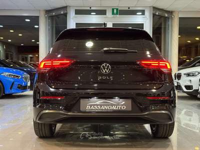 Volkswagen Golf Golf VIII 2023 2.0 tdi Life 115cv dsg Nero usata Cassola