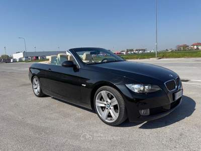BMW Serie 3 330d 330 330d cat Cabrio Futura Nero usata Mondovì