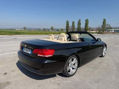 BMW Serie 3 330d 330 330d cat Cabrio Futura Nero usata Mondovì