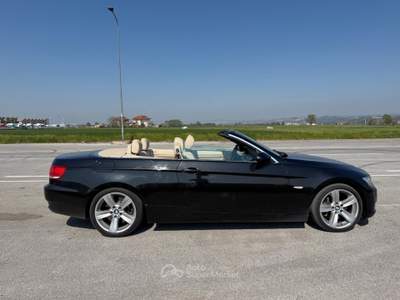 BMW Serie 3 330d 330 330d cat Cabrio Futura Nero usata Mondovì