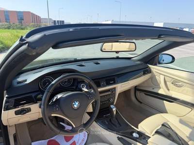 BMW Serie 3 330d 330 330d cat Cabrio Futura Nero usata Mondovì