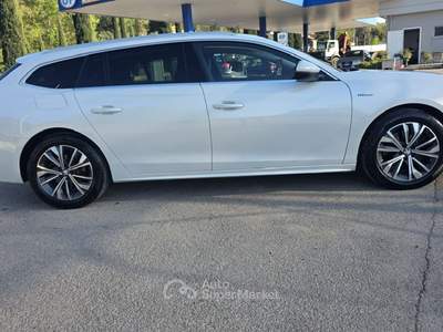 Peugeot 508 Peugeot 508  225 e-EAT8  Plug in Hybrid Bianco usata Deruta