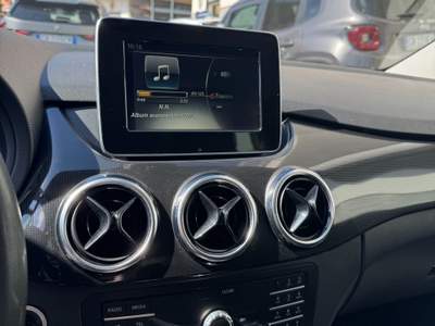 Mercedes-Benz Classe B B 180 D 110 CV SPORT Blu/Azzurro usata Cardito