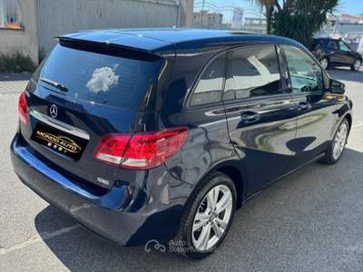 Mercedes-Benz Classe B B 180 D 110 CV SPORT Blu/Azzurro usata Cardito