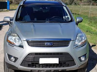 Ford Kuga Privato Vende Ford Kuga 2.0 cdti 4wd Titanium Grigio usata brindisi
