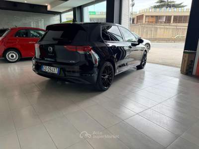 Volkswagen Golf 1.0 eTSI EVO DSG Life Nero usata Pomezia