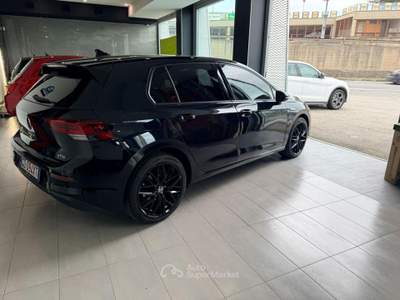 Volkswagen Golf 1.0 eTSI EVO DSG Life Nero usata Pomezia
