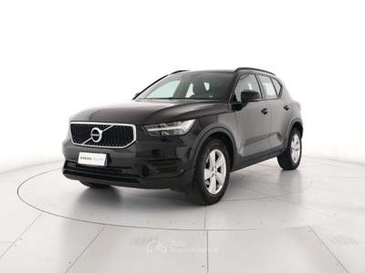 Volvo XC40 T2 Geartronic Momentum Nero usata Modena