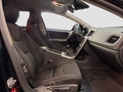 Volvo V60 1.6 120CV KINETIC Nero usata Torino