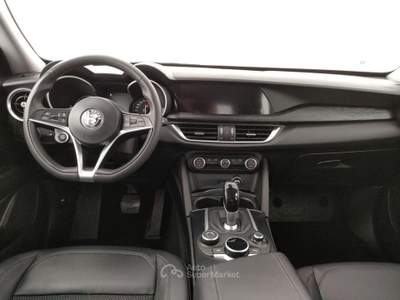 Alfa Romeo Stelvio 2.2 Turbodiesel 210 CV AT8 Q4 Executive Nero usata Barletta