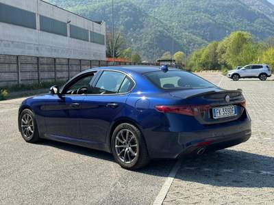 Alfa Romeo Giulia AT8 Super Blu/Azzurro usata Buttigliera Alta