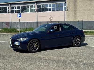 Alfa Romeo Giulia AT8 Super Blu/Azzurro usata Buttigliera Alta