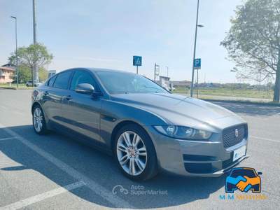 Jaguar XE XE 2.0d Pure Business edition 180cv auto Grigio usata Rovato