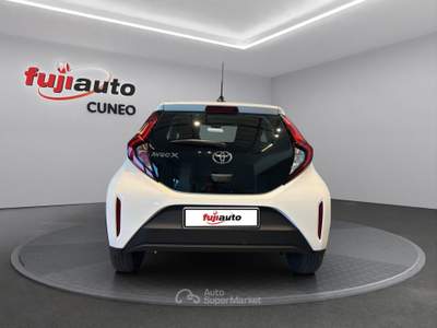 Toyota Aygo X Aygo X 1.0 Active 72cv Bianco usata Cuneo