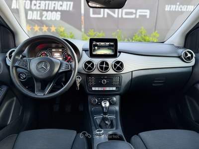 Mercedes-Benz Classe B d 1.5 109cv BUSINESS ITALIANA MANUALE BLOCKSHAFT RETROCAMERA Argento usata Pomigliano d'Arco